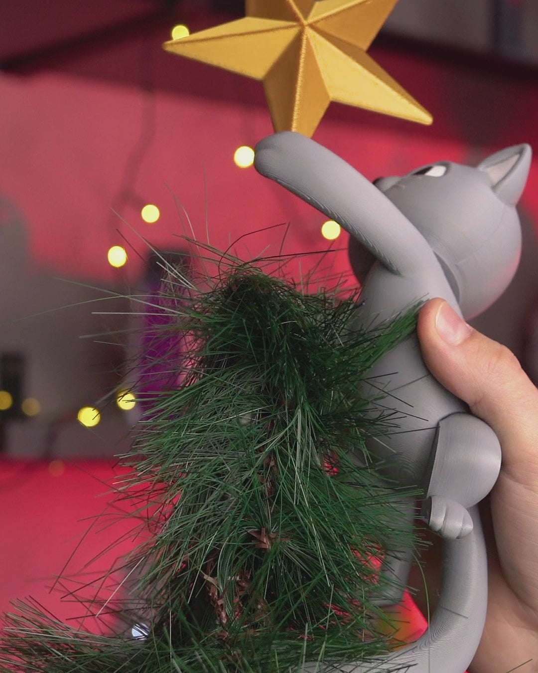 Load video: Meowy Christmas Tree Topper